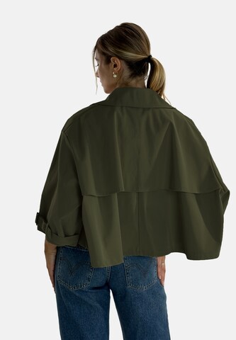 Elara Tussenjas in Groen