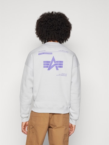ALPHA INDUSTRIES Sweatshirt in Grau: Vorderseite