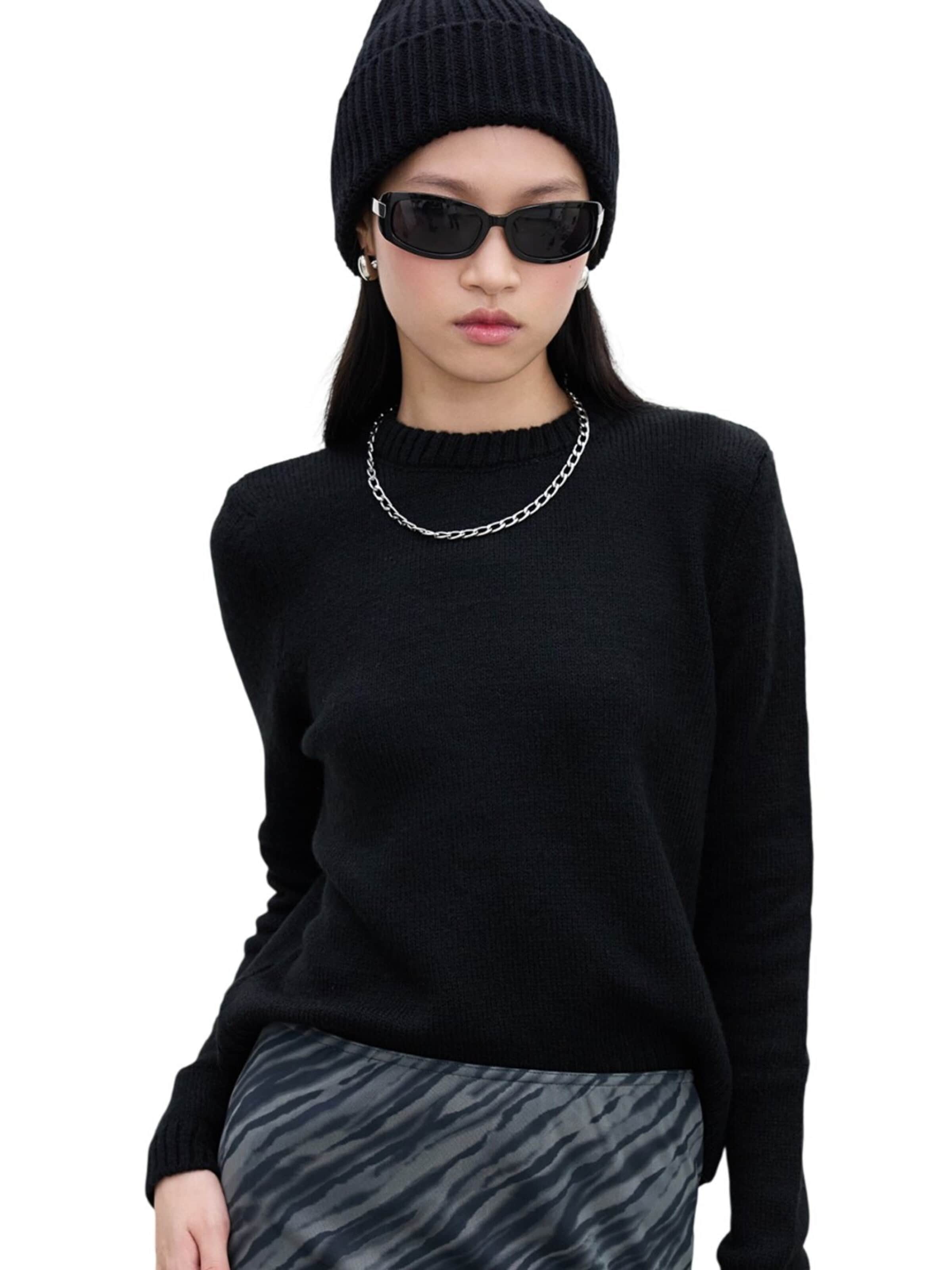 MANUKA Sweater in Black