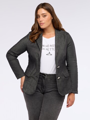 Fiorella Rubino - Blazer en negro: frente