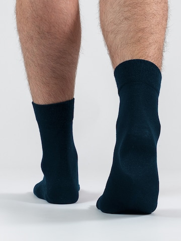 Occulto Socken 'Ingo' in Schwarz: Vorderseite