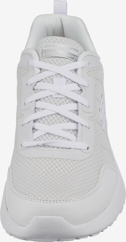 Baskets basses SKECHERS en blanc