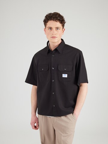 HUGO Comfort Fit Πουκάμισο 'Ekyno' σε μαύρο: μπροστά