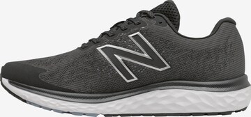 Scarpa da corsa '680' di new balance in nero: frontale