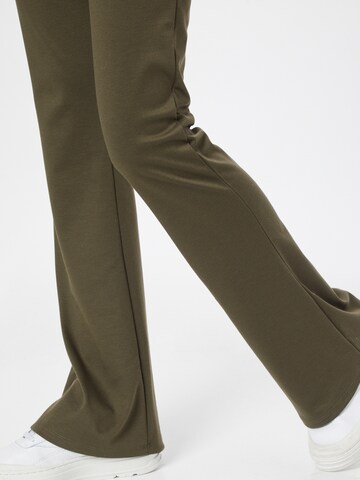 PIECES جينز ذات سيقان واسعة سراويل 'OTINE' بلون أخضر