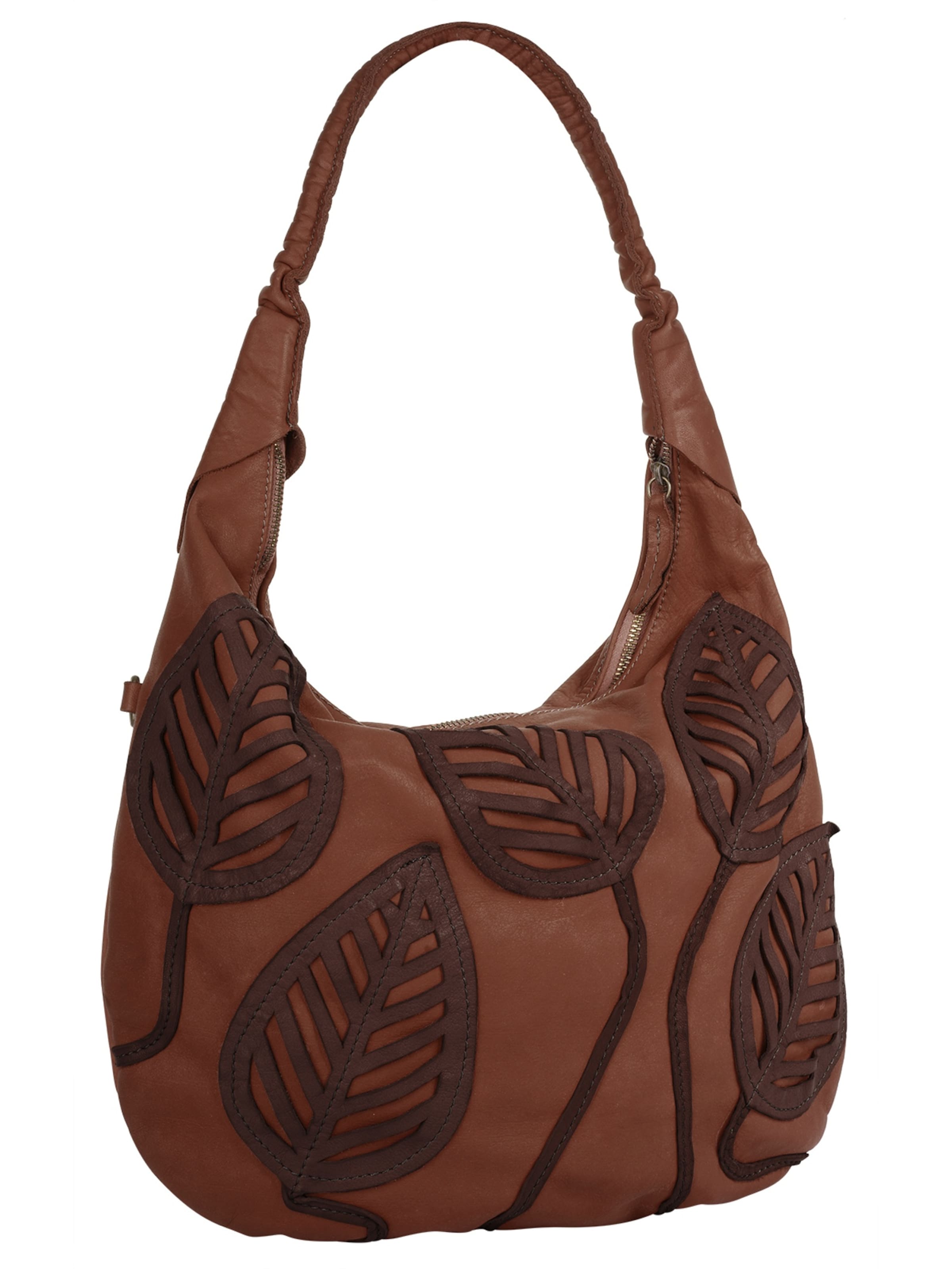 Samantha Look Shopper‌ in Braun