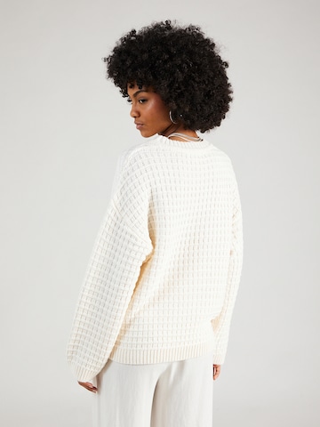 b.young Sweater 'OTINKA' in White