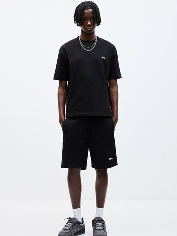 Pull&Bear Широка кройка Панталон в черно