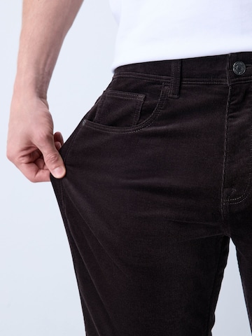 Coupe slim Pantalon 'Motionflex' Next en violet