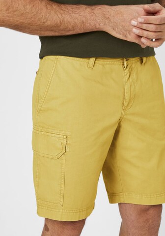 REDPOINT Regular Cargo Pants in Yellow