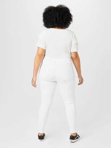 Coupe slim Jean 'AMY' Zizzi en blanc