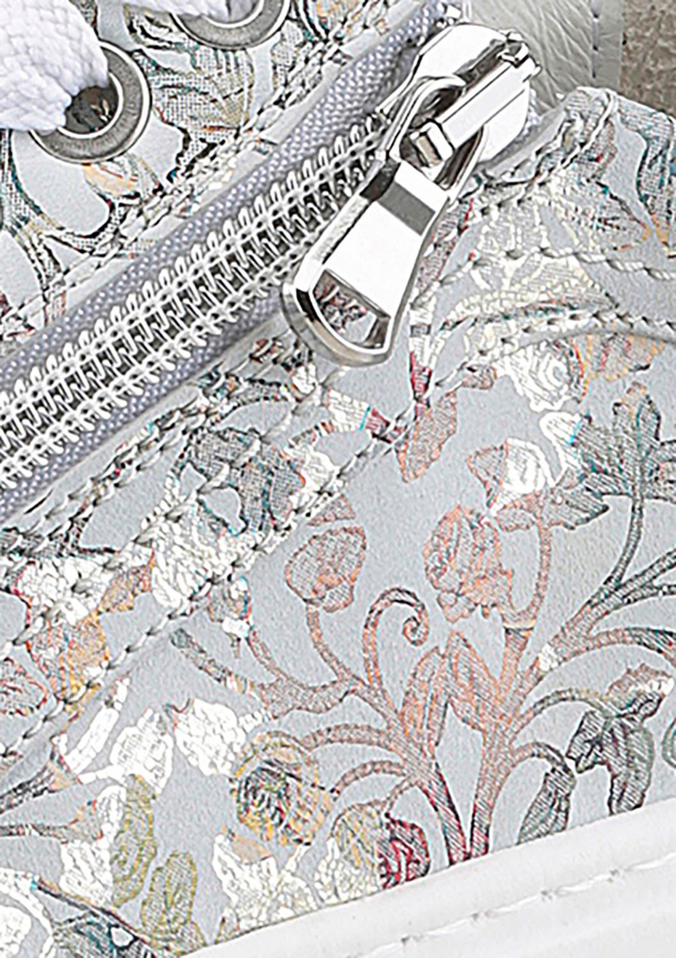 WALDLÄUFER Sneakers in Green