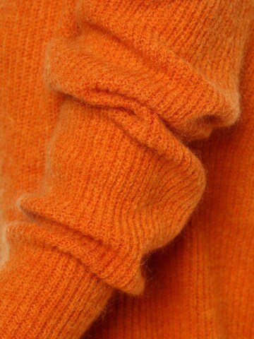 Marie Lund Sweater ' ' in Orange