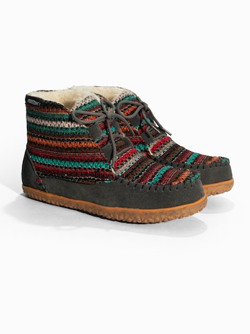 Botine 'Torrey' de la Minnetonka pe mai multe culori