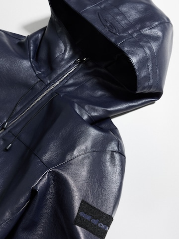 Bershka Tussenjas in Blauw