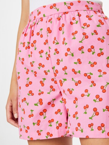 Regular Pantaloni 'BERRY' de la PIECES pe roz