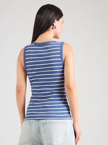 zils GAP Topiņš: no aizmugures