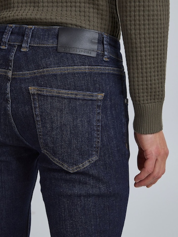 Casual Friday Слим Джинсы 'Ry' в Синий