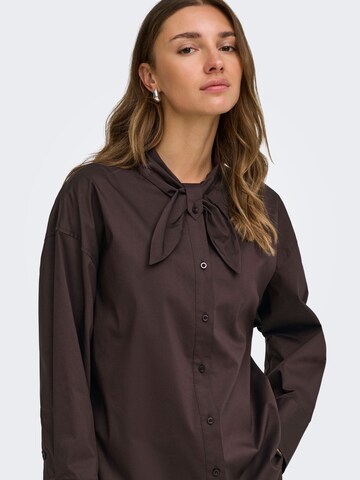 JDY - Blusa en marrón