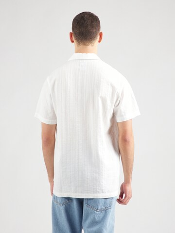 QS Regular fit Srajca | bela barva