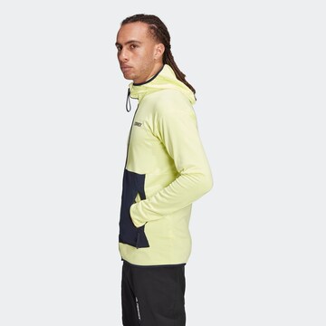 Skinny Veste en polaire fonctionnelle ADIDAS TERREX en jaune