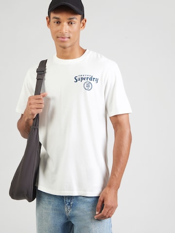 Superdry Μπλουζάκι 'Tokyo Narrative' σε λευκό