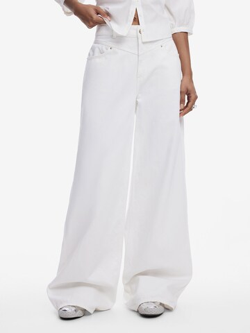Wide leg Jeans di Desigual in bianco: frontale