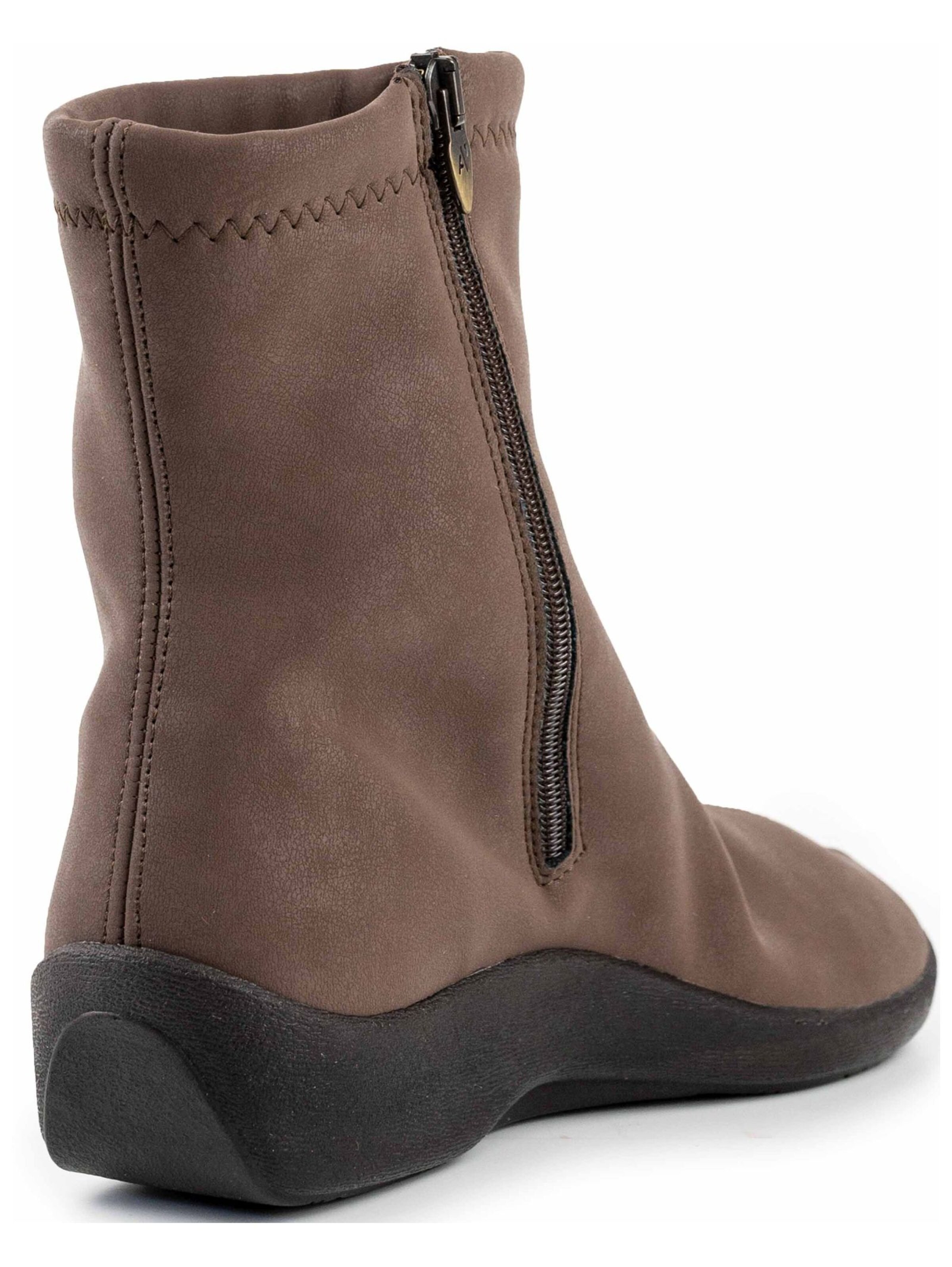 Arcopedico Bootie in Brown