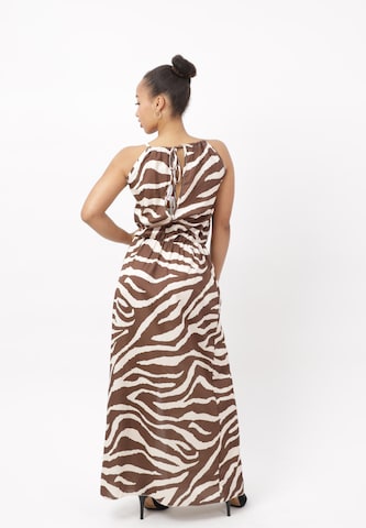 Robe Elara en marron