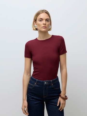 Aware Shirt 'AWIRWINA' in Red: front