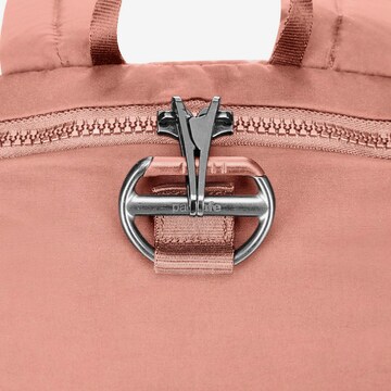 Pacsafe Rucksack in Pink