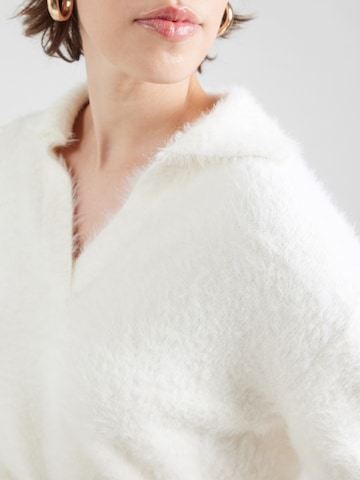 monari Sweater in White