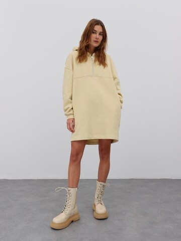 EDITED Jurk 'Miako' in Beige