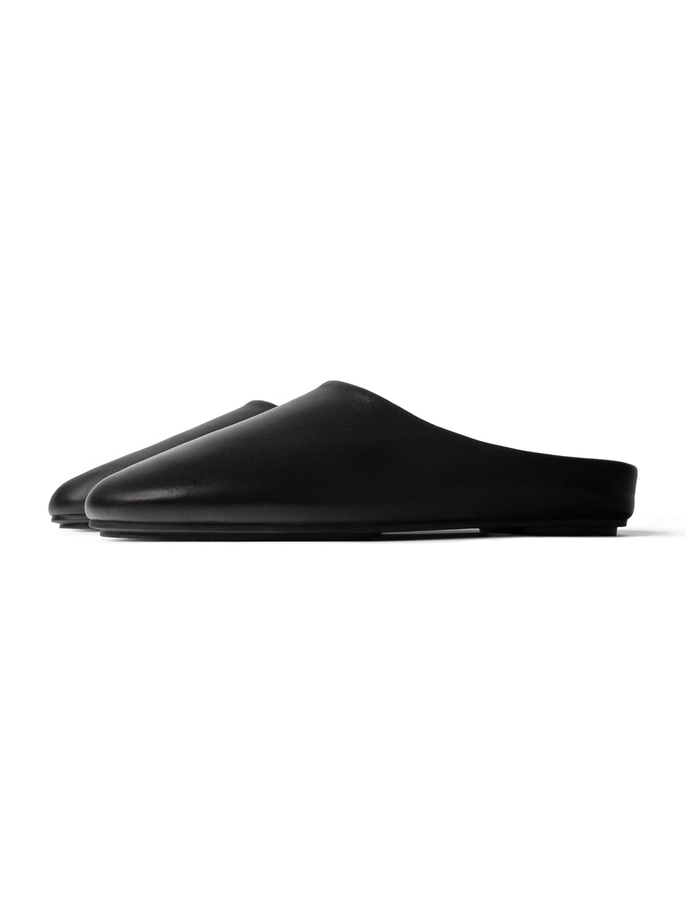 Ciabatta 'ALL AT ONCE' di L37 HANDMADE SHOES in nero