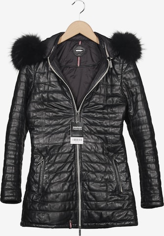 OAKWOOD Mantel S in Schwarz: Vorderseite