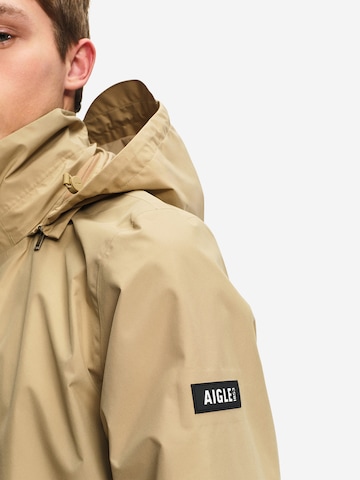 AIGLE Parka przejściowa w kolorze beżowy: bok