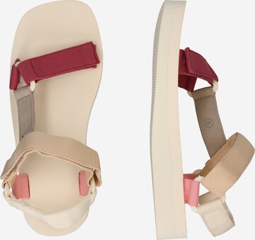 LEVI'S ® - Sandalias 'CADYS' en blanco