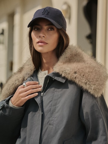 Next Parka in Grau