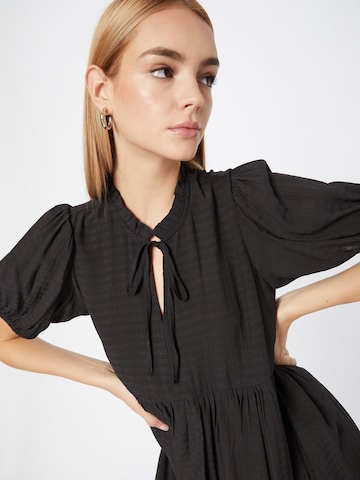 SISTERS POINT Dress 'ECA' in Black