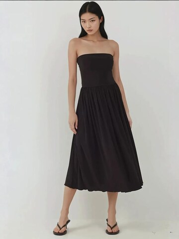 Hiccup Kleid in Schwarz