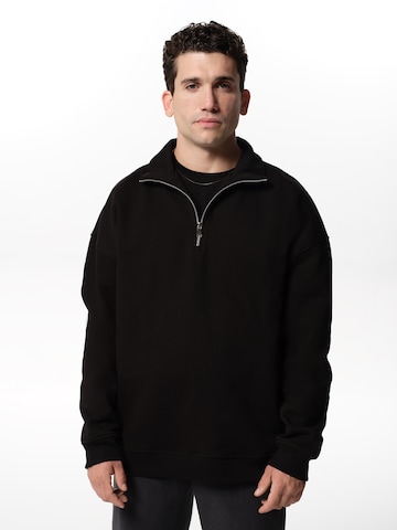 ABOUT YOU x Jaime Lorente - Sweatshirt 'Sascha' em preto: frente