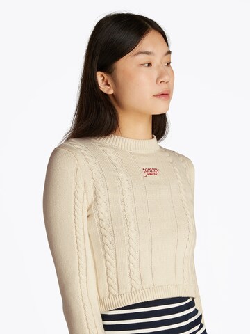 Tommy Jeans Sweater in Beige