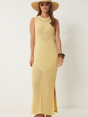 Abito in maglia di Happiness İstanbul in giallo: frontale