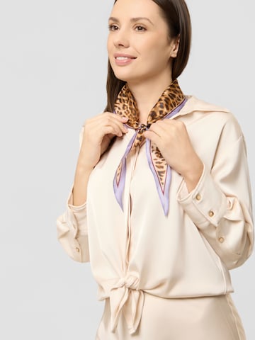 CODELLO Shawl in Beige: front