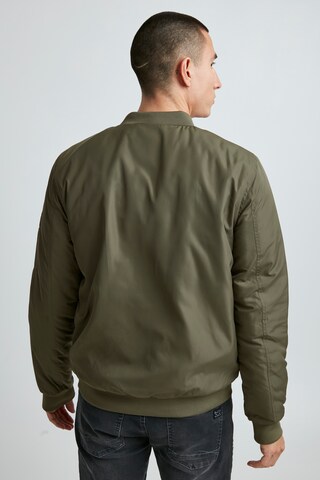 Veste mi-saison 'Martins' 11 Project en vert