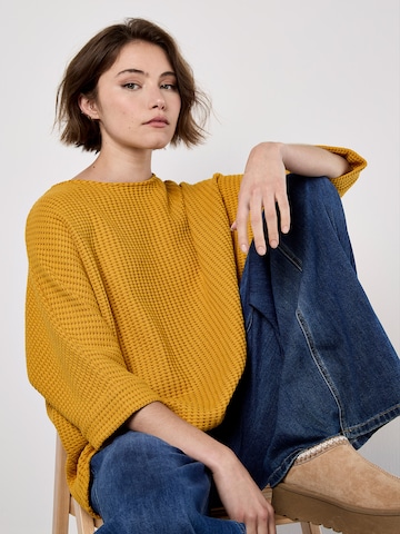 Pull-over Apricot en jaune
