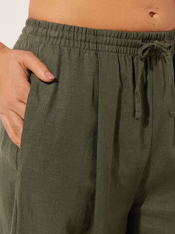 CALZEDONIA Wide leg Pants in Green