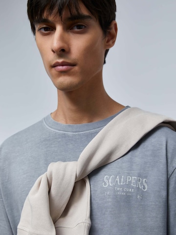 Scalpers T-Shirt in Grau