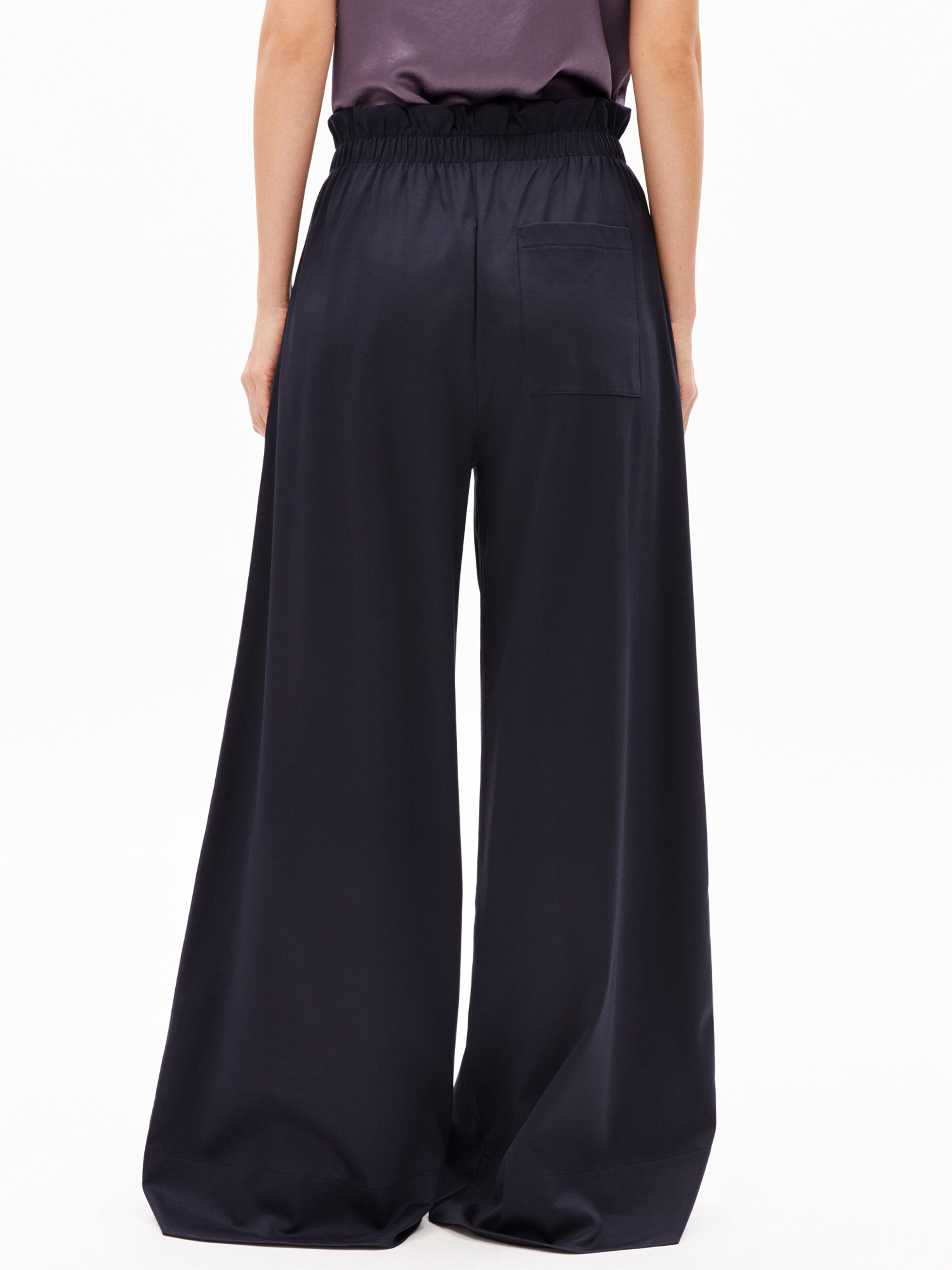 ARMEDANGELS Loosefit Hose JOWANAA in Blau: Vorderseite