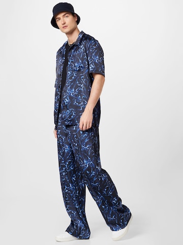 Han Kjøbenhavn Regular Trousers in Blue